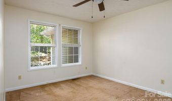 135 Brookhaven Ln, Advance, NC 27006