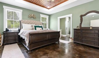 1100 Foxtrap Rd, Axis, AL 36505
