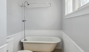 35 Canaan St, Canaan, NH 03741