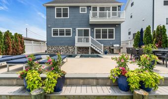33 Amherst Dr, Bayville, NJ 08721