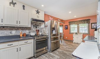 216 Main St, Middletown, NJ 07748