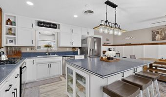 430 Abo Rd, Bosque Farms, NM 87068