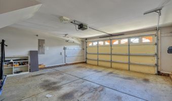 831 Vandenburg Dr, Boiling Springs, SC 29316