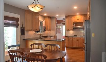 99 S Main St, Acushnet, MA 02743
