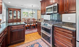 4429 NEPTUNE Dr, Alexandria, VA 22309