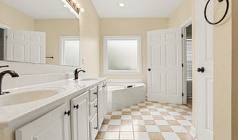 103 Michael Ln, Aberdeen, NC 28315