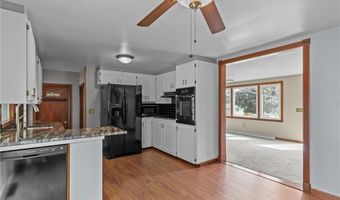 11 Red Robin Rd, Cranston, RI 02920