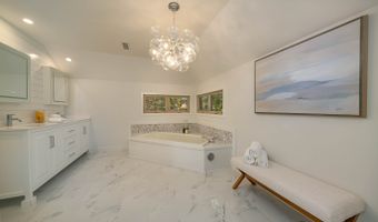 74 Quarry Dock Rd 74, Branford, CT 06405