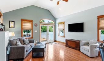 9 MOORE Ave, Barrington, NJ 08007