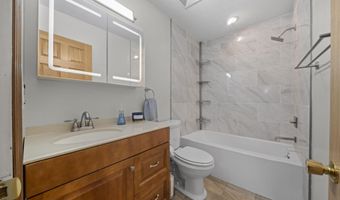 1993 Charmingfare St, Columbus, OH 43228