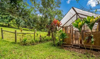 83-1064 HONAUNAU SCHOOL Rd, Captain Cook, HI 96704