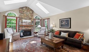 70 HOGAN Ln, Ambler, PA 19002