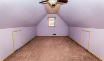 105 S Dubuque St, Albion, IA 50005