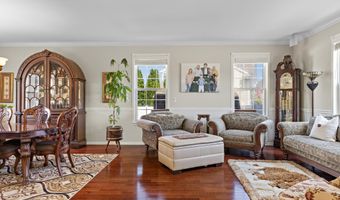 28 Hannah Lee Rd, Barnegat, NJ 08005