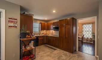 26 Columbia St, Amsterdam, NY 12010
