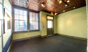 8 COMMONWEALTH Ave, Claymont, DE 19703