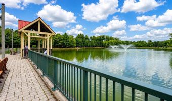 5 Knauf Ln, Albany, NY 12211