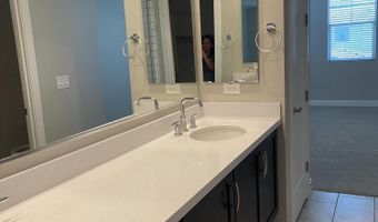 3855 S MCQUEEN Rd 21, Chandler, AZ 85286