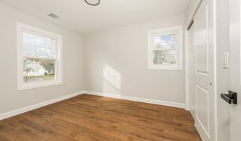 20 Duchess Ave, North Middletown, NJ 07748