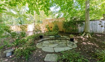 4221 ELIZABETH Ln, Annandale, VA 22003