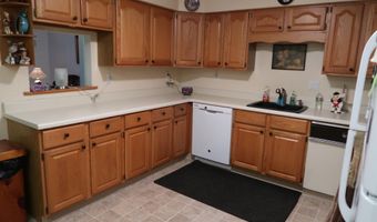 65 Smith St, Augusta, ME 04330