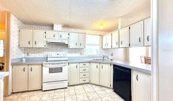 126 W SAINT JOHNS Way, Apollo Beach, FL 33572