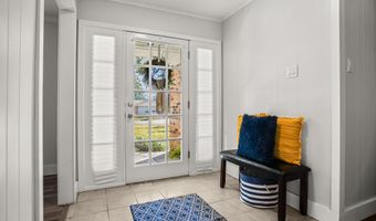 729 Canterbury Dr, Biloxi, MS 39532