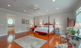 501 River Oaks Dr, Bainbridge, GA 39817