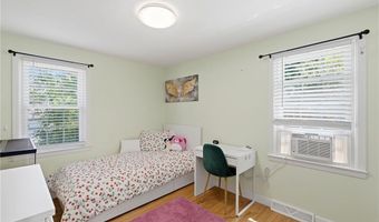 80 Barrett Ave, North Providence, RI 02904