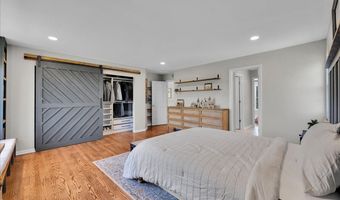 5 Covington Ct, Algonquin, IL 60102