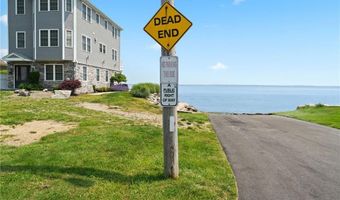41 Burnett Rd, Warwick, RI 02889