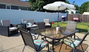25 Rotary Dr, Johnston, RI 02919