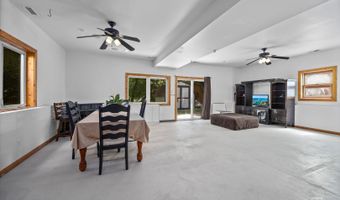 1527 N Harrison St, Algonquin, IL 60102