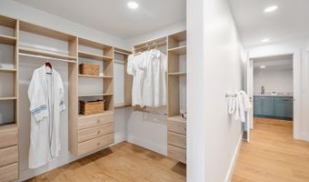1247 Kahili St, Kailua, HI 96734