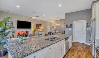 15 Woodchuck Dr, Barnegat, NJ 08005