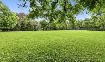 11005 Park Rd, Anchorage, KY 40223