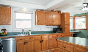 9706 Sterling Ave, Allen Park, MI 48101