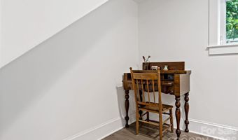 24 Browndale Rd, Asheville, NC 28805