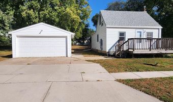312 S 1st Ave, Brandon, SD 57005