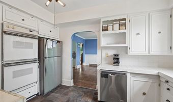 512 N D St, Albia, IA 52531
