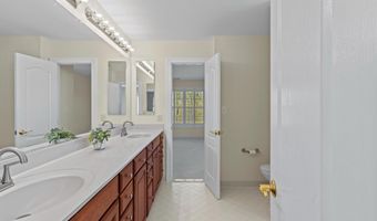 24176 SPRING MEADOW Cir, Aldie, VA 20105