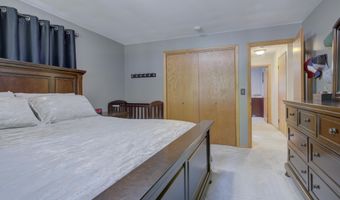 2901 S CARPENTER St, Appleton, WI 54913