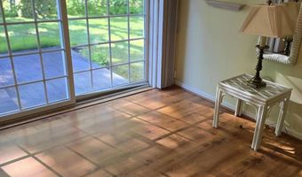 83 Clover Ln, Auburn, ME 04210