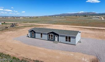 2424 W Hard Cider Trl, Paulden, AZ 86334