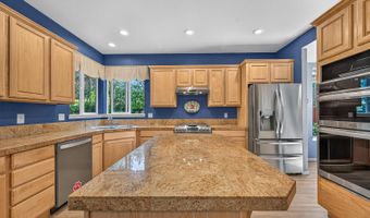 61042 Chamomile Pl, Bend, OR 97702