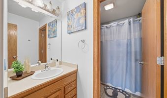 4212 Devonshire Ct, Akron, OH 44321