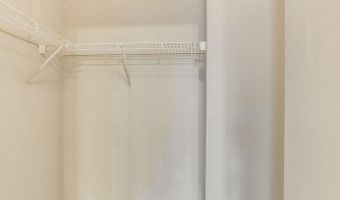 3305 WYNDHAM Cir 156, Alexandria, VA 22302