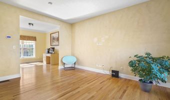 16 Summit Rd, Bedford, NH 03110