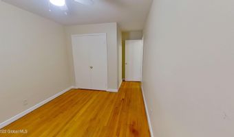 31 Parkwood St Apt 3, Albany, NY 12208