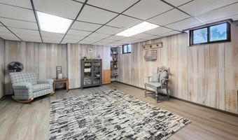 17431 300Th St, Aplington, IA 50604